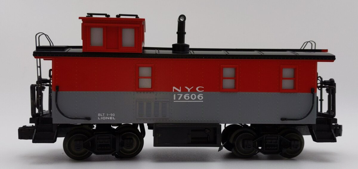 Lionel 6-17606 O Gauge New York Central Illuminated Caboose w/ Smoke