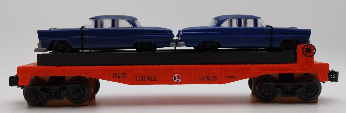 Lionel 6-16933 O Gauge Lionel Lines Flatcar with 2 Automobiles LN/Box