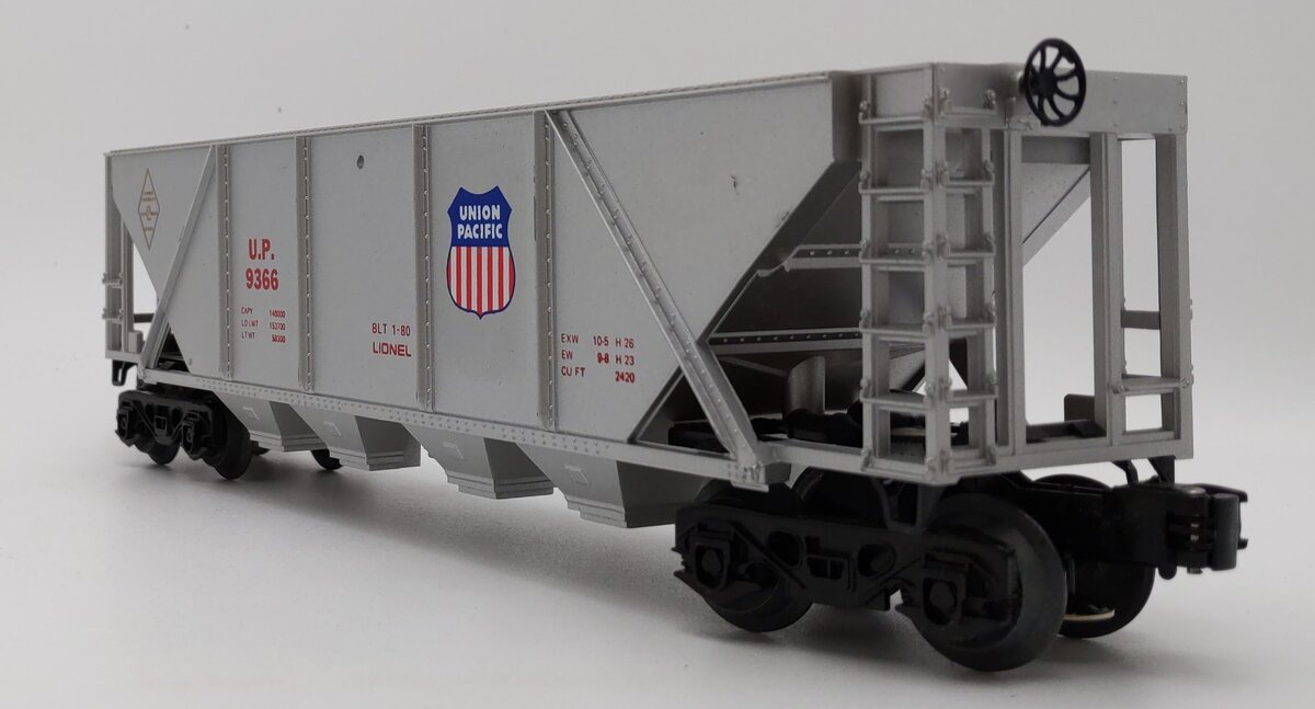 Lionel 6-9366 O Gauge Union Pacific Covered 4-Bay Hopper #9366 EX/Box