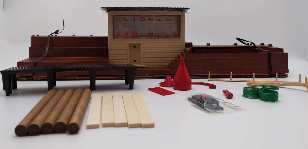 Lionel 6-12873 O Operating Sawmill with Brown Base LN/Box