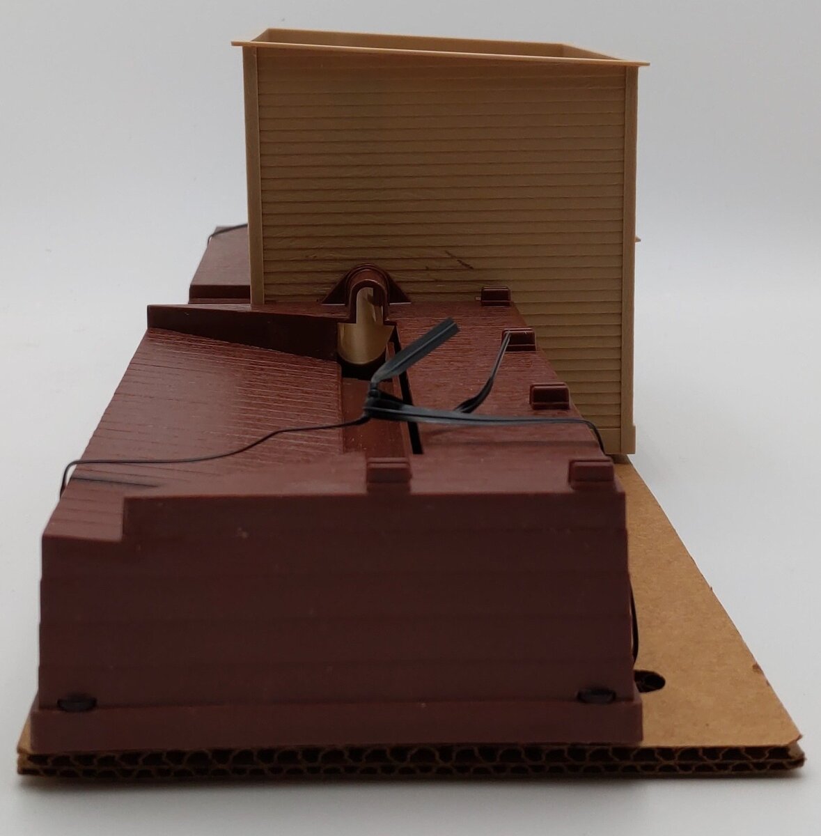 Lionel 6-12873 O Operating Sawmill with Brown Base LN/Box