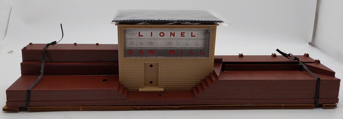 Lionel 6-12873 O Operating Sawmill with Brown Base LN/Box