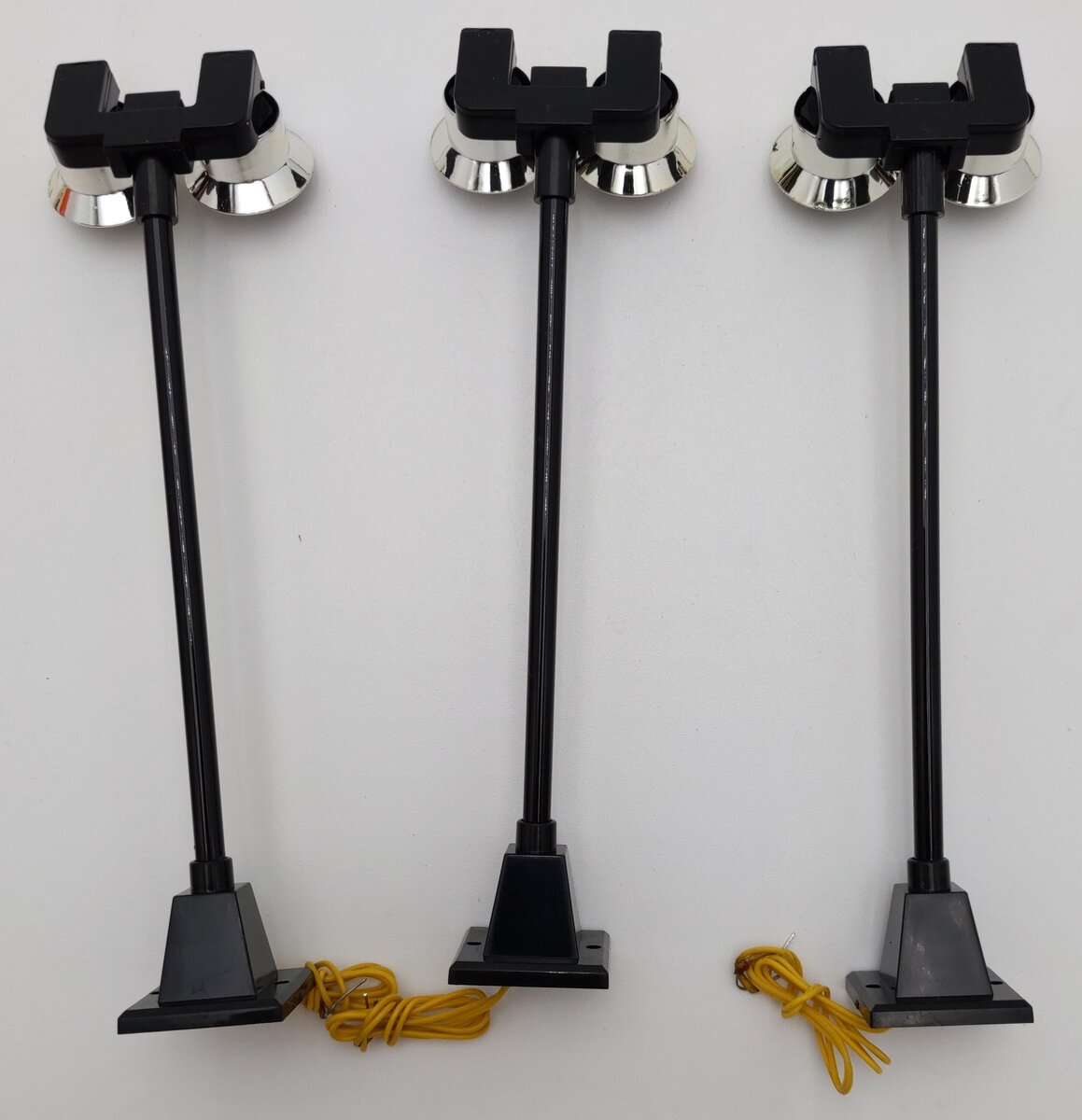Lionel 6-12927 O Dual Illuminated #65 Yard Lights (Set of 3) LN/Box