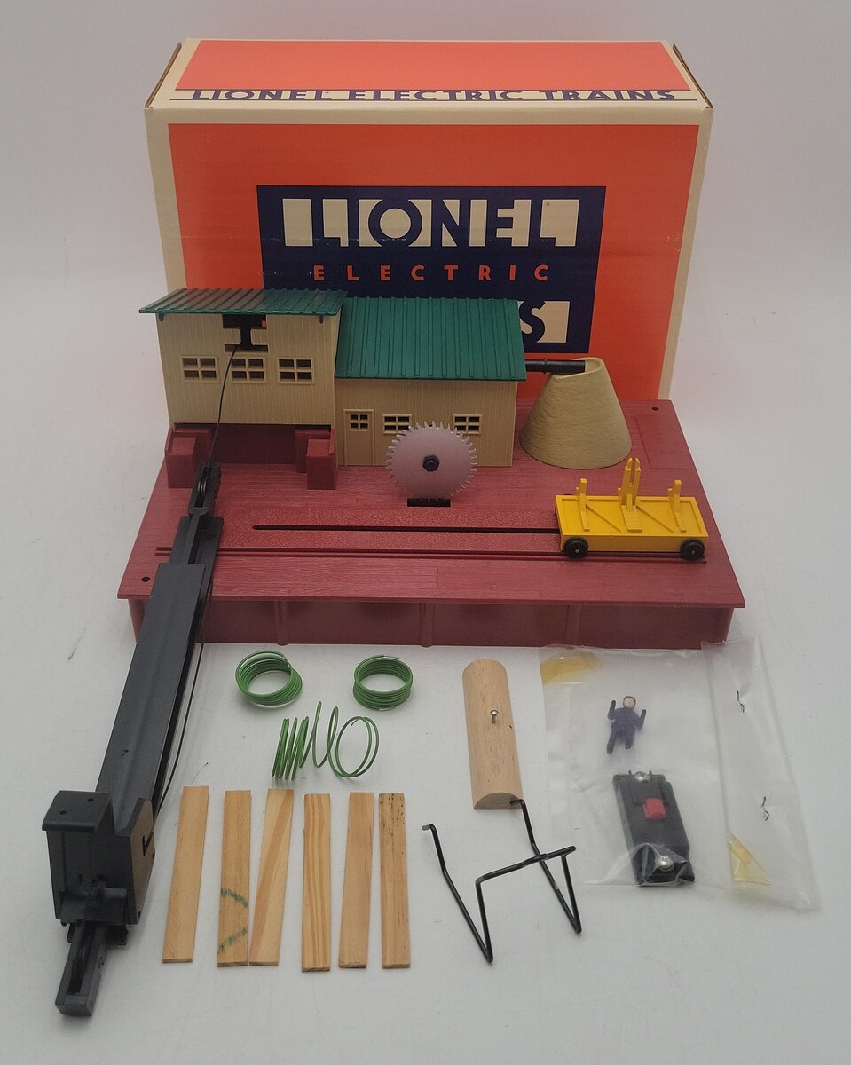 Lionel 4-2321 O Gauge Operating Sawmill EX/Box