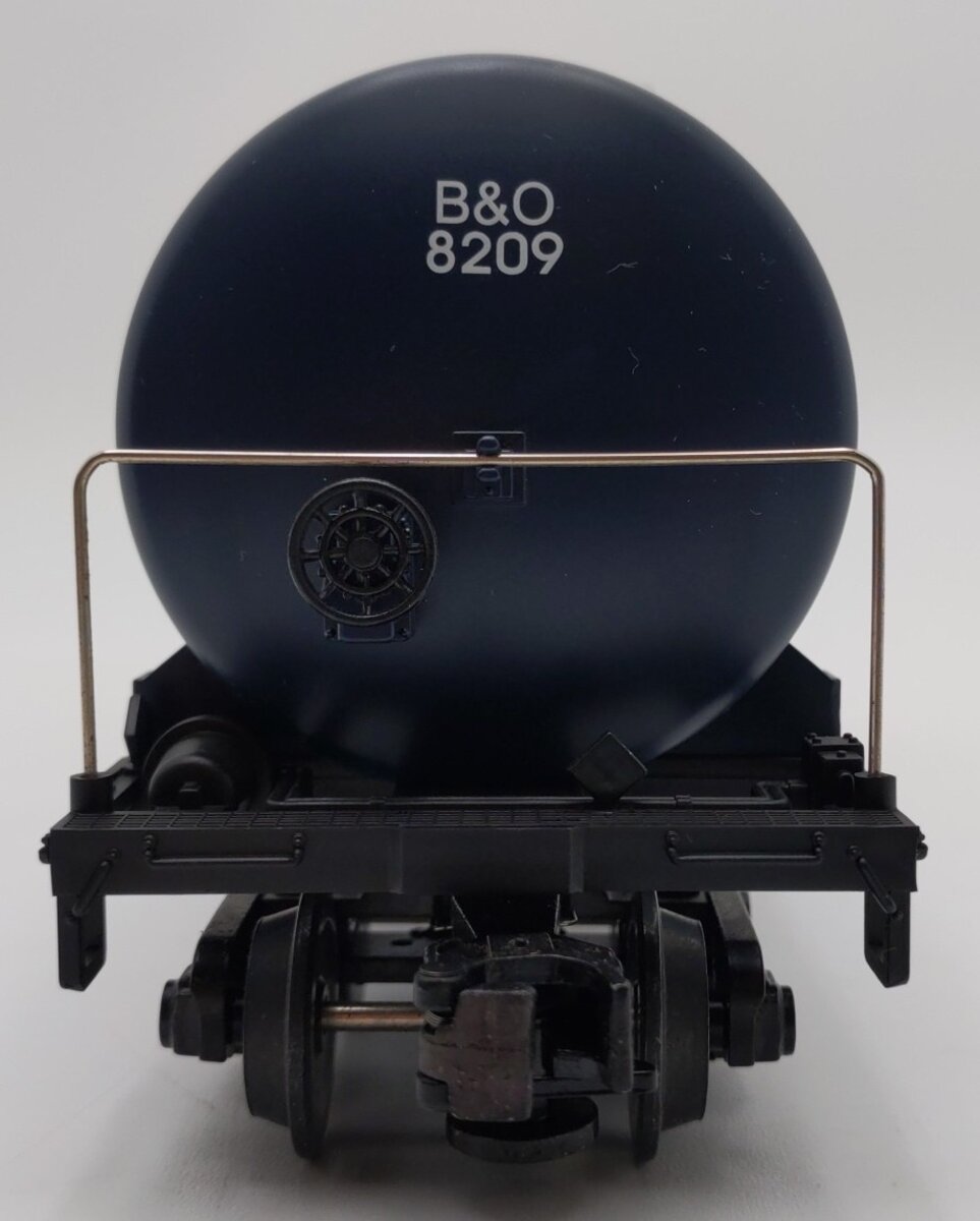 MTH 20-92007 O Gauge Chessie Tank Car #8209 LN/Box