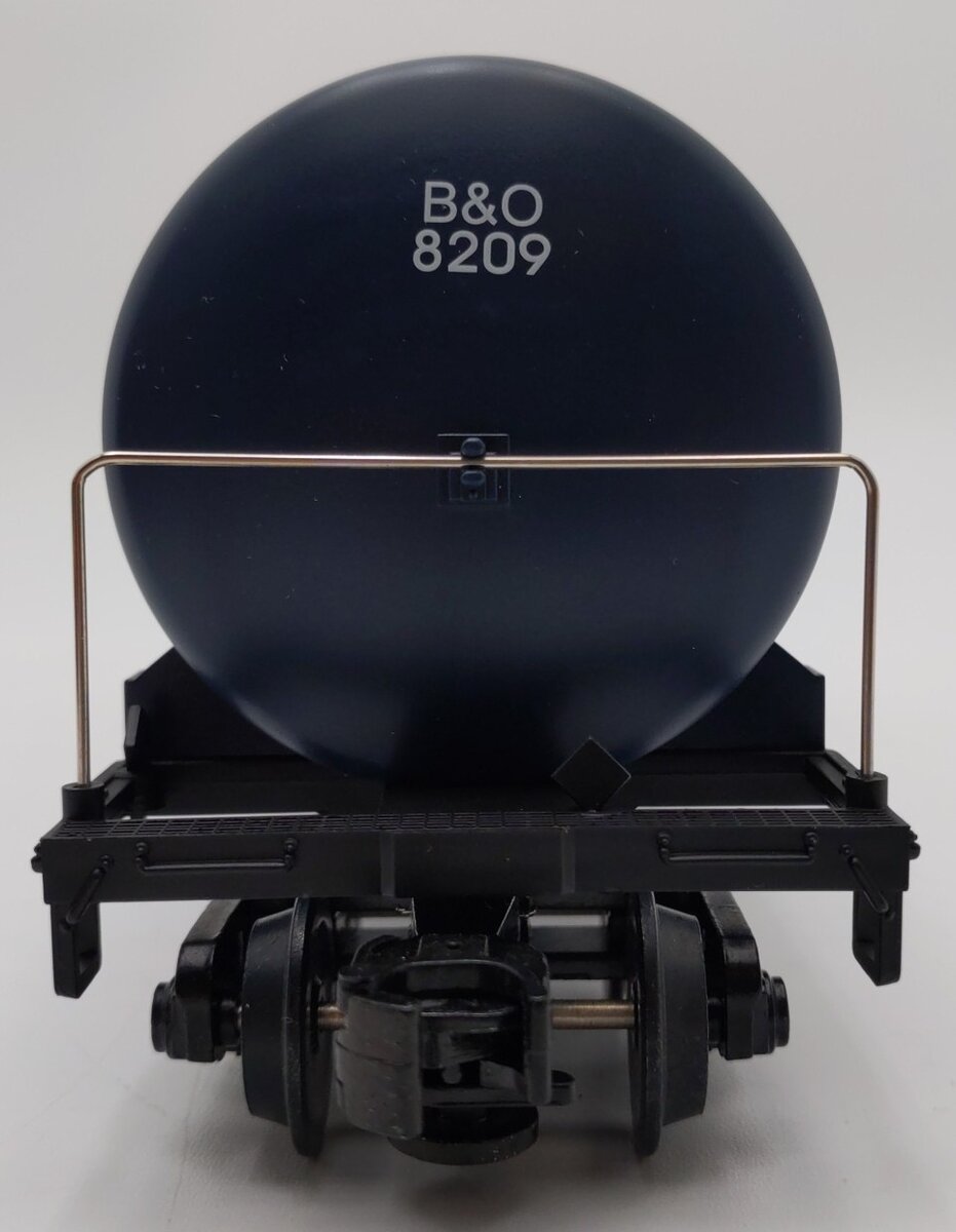 MTH 20-92007 O Gauge Chessie Tank Car #8209 LN/Box