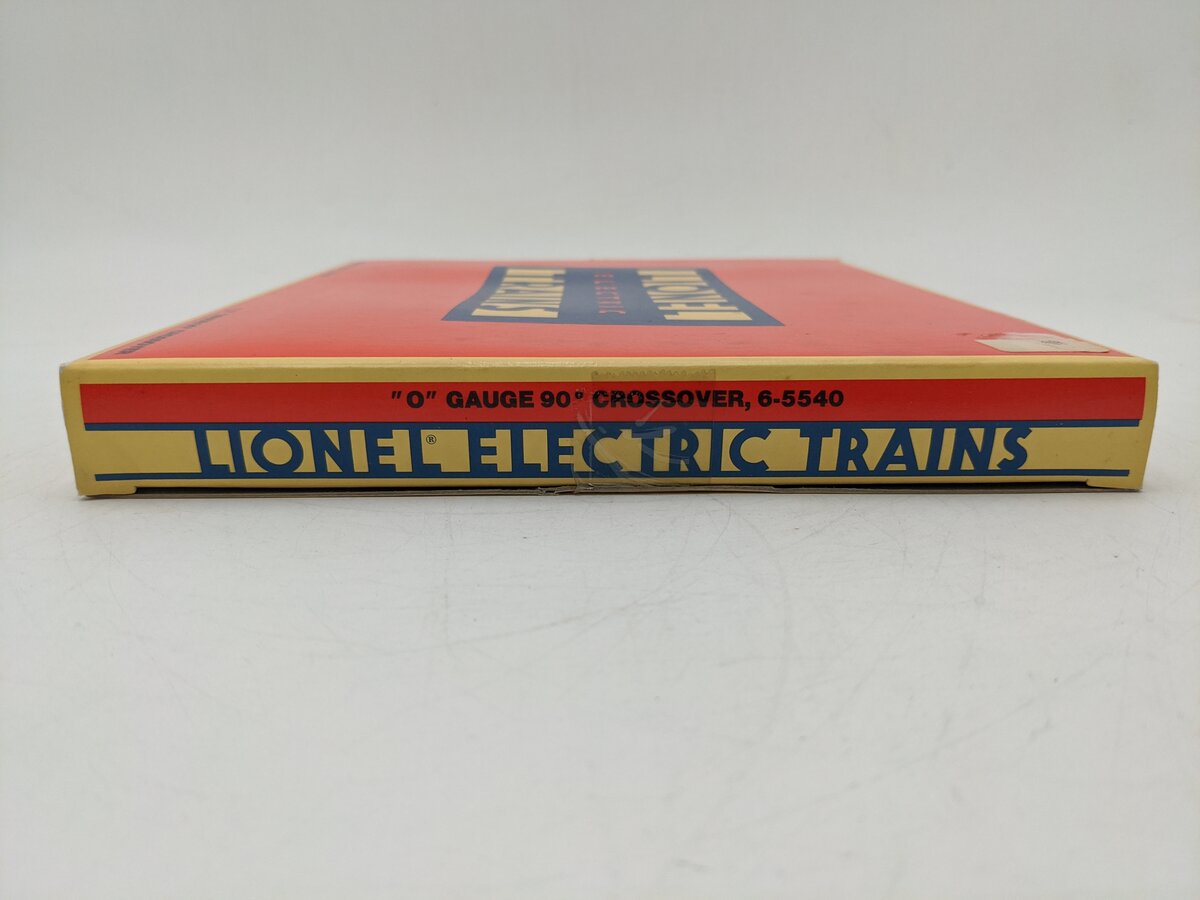 Lionel 6-5540 O Gauge 90 Degree Crossover EX/Box
