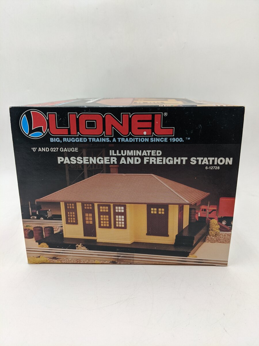 Lionel 6-12728 O Scale Illuminated Passenger & Freight Station EX/Box