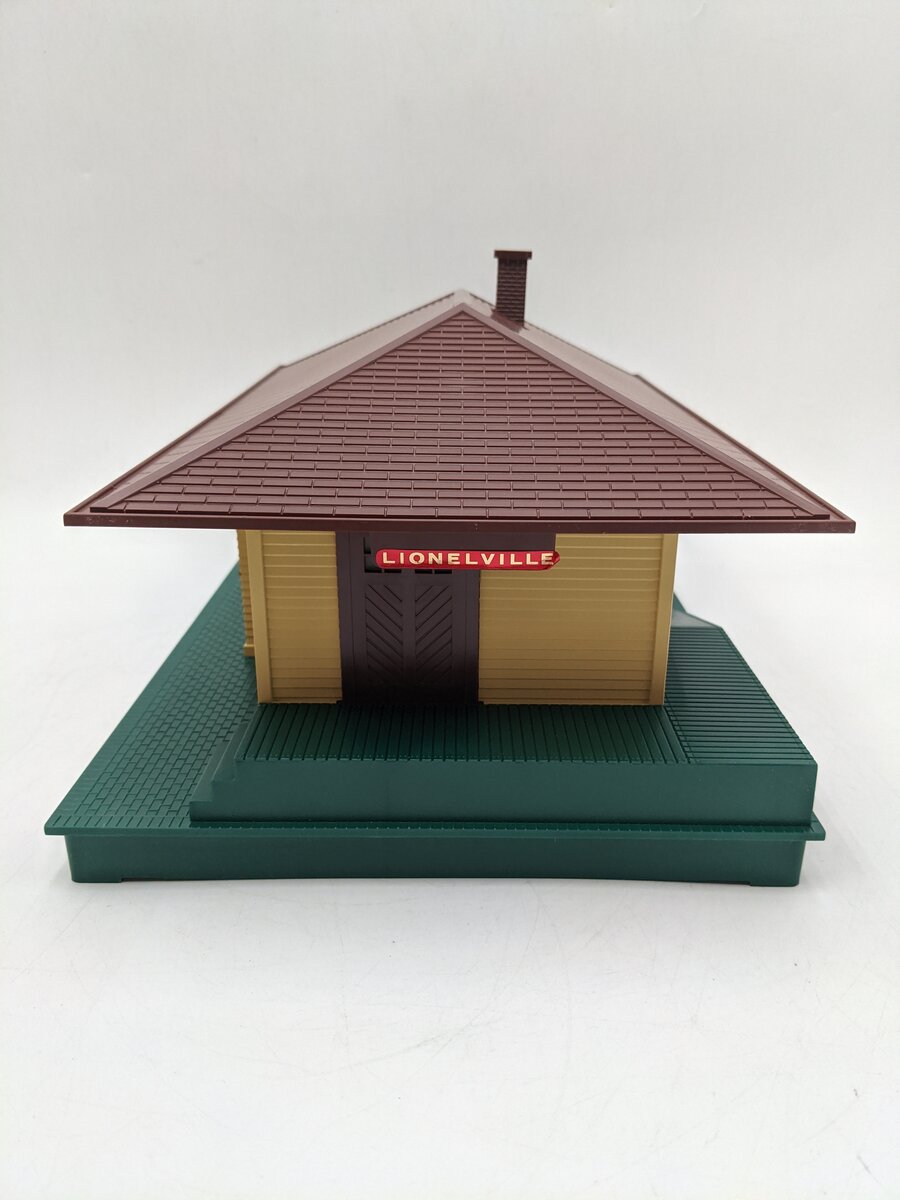 Lionel 6-12728 O Scale Illuminated Passenger & Freight Station EX/Box