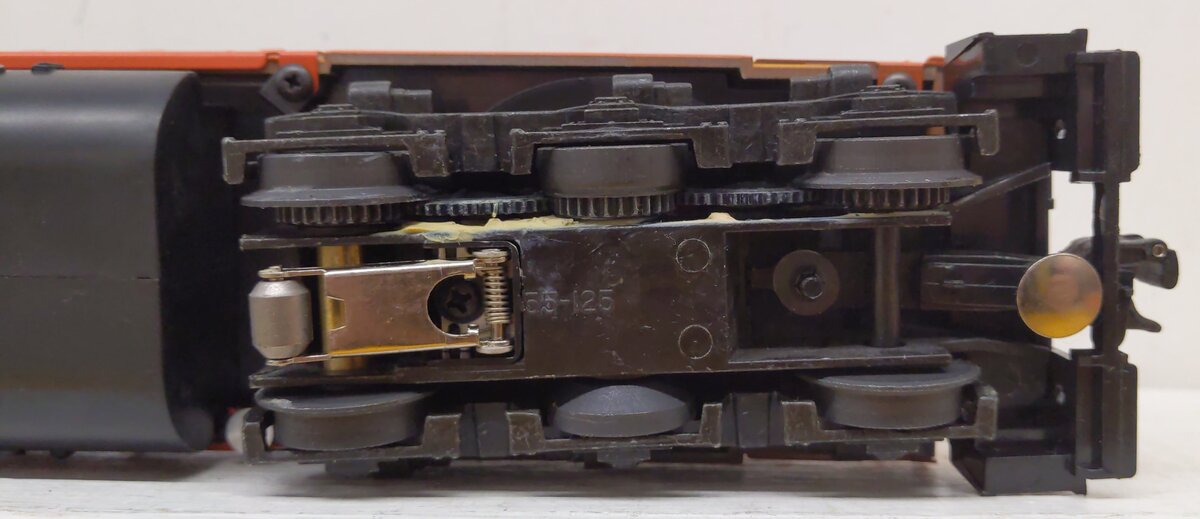 Lionel 6-11705 O Gauge Chessie System Diesel Freight Train Set EX/Box
