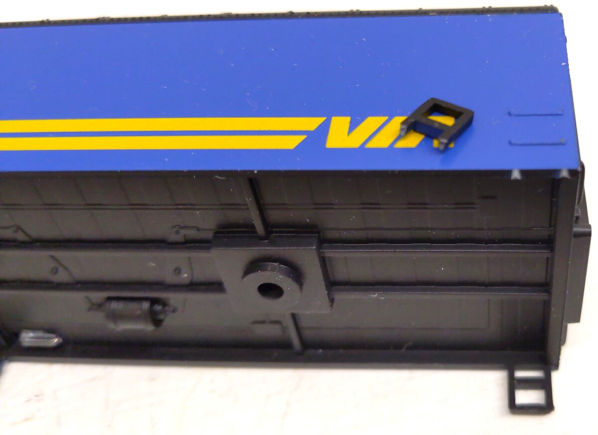 Con-Cor HO Scale VIA Canada Passenger Car Kits [5] EX/Box