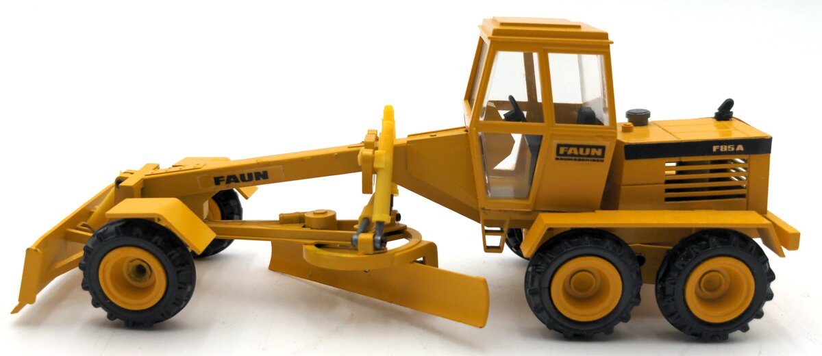 Conrad 268 1:50 Scale Diecast Faun F-85A Motor Grader. EX/Box