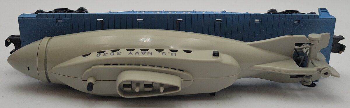 Lionel 3830 O Blue Flatcar with Operating U.S. Navy Submarine EX