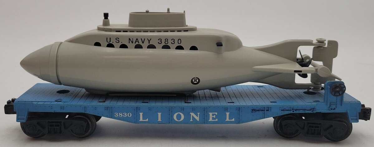 Lionel 3830 O Blue Flatcar with Operating U.S. Navy Submarine EX