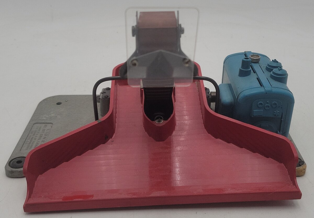 Lionel 397 Vintage O Operating Coal Loader VG/Box
