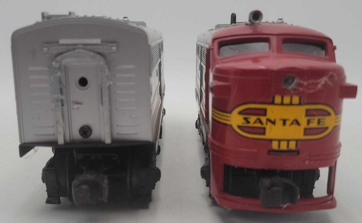 Lionel 6-8020 O Gauge Santa Fe Alco A/B Diesel Locomotive Set #8020/8021 EX
