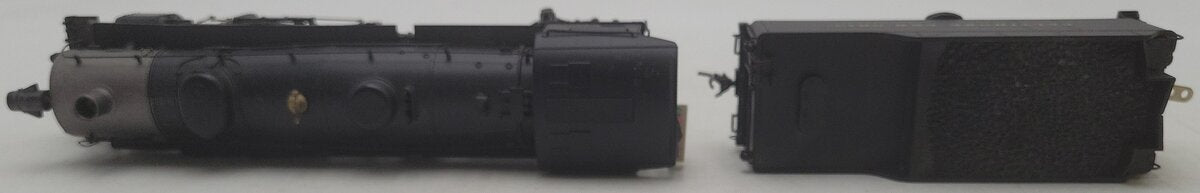 Athearn G9002 HO Baltimore & Ohio USRA 2-8-2 Light Steam Loco & Tender #4596 EX/Box