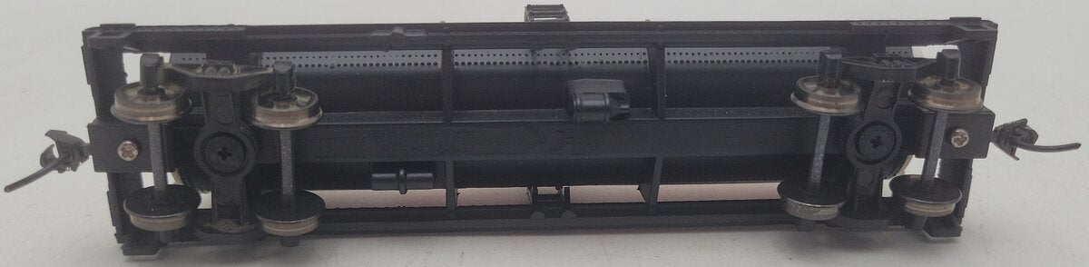 Model Power 98105 HO Scale Exxon Chemical Tank Car VG/Box
