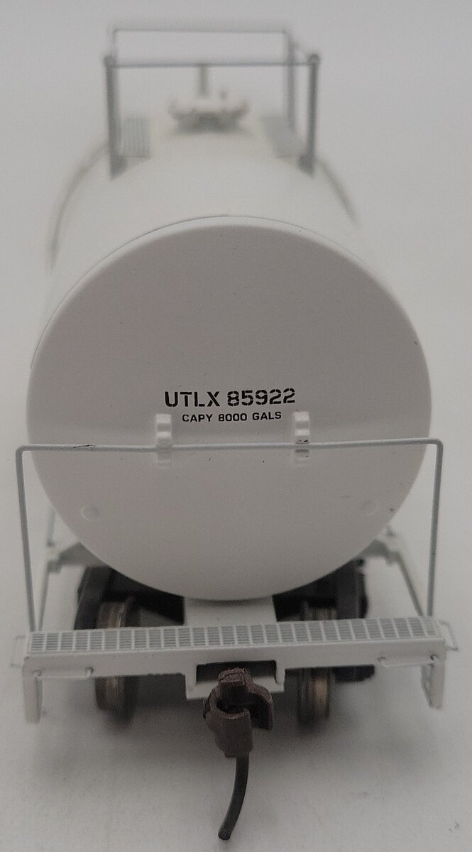 Athearn 89119 ULTX/Emery 30' NACC 8,000 Gallon Tankcar #85922 EX/Box