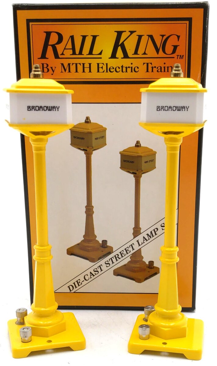 MTH 20-1028 #57 O Scale Yellow Metal Lamp Post Set (Set of 2)