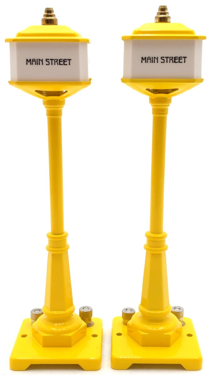 MTH 20-1028 #57 O Scale Yellow Metal Lamp Post Set (Set of 2)