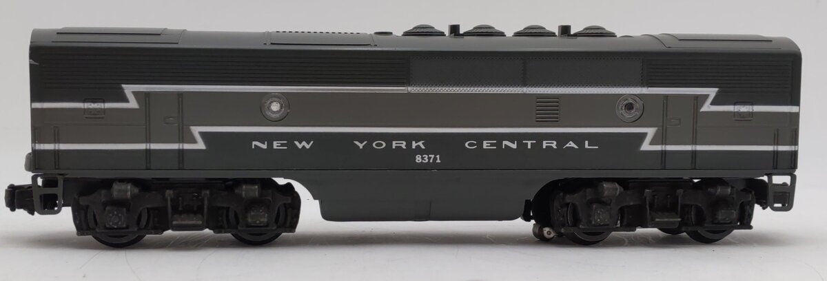 Lionel 6-8371 O New York Central F-3 B Unit Non- Pwd. Diesel Locomotive w/Horn EX/Box