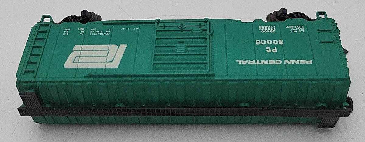 Roundhouse N Scale Penn Central Boxcar #80006 EX