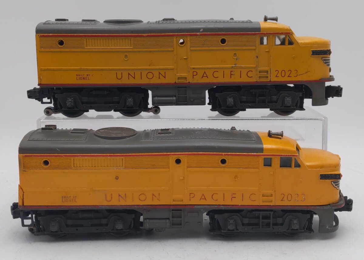 Lionel 2023 Vintage O Union Pacific Alco AA Diesel Locomotive Set