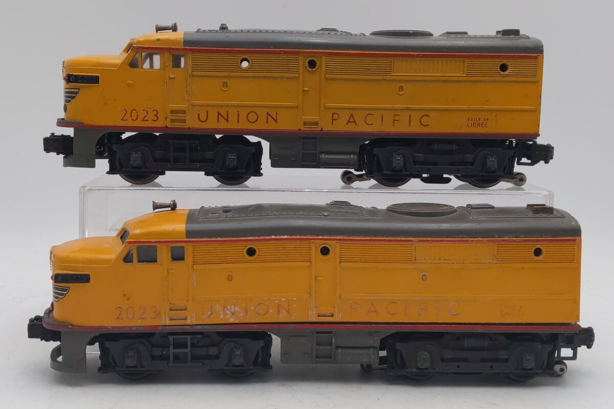 Lionel 2023 Vintage O Union Pacific Alco AA Diesel Locomotive Set