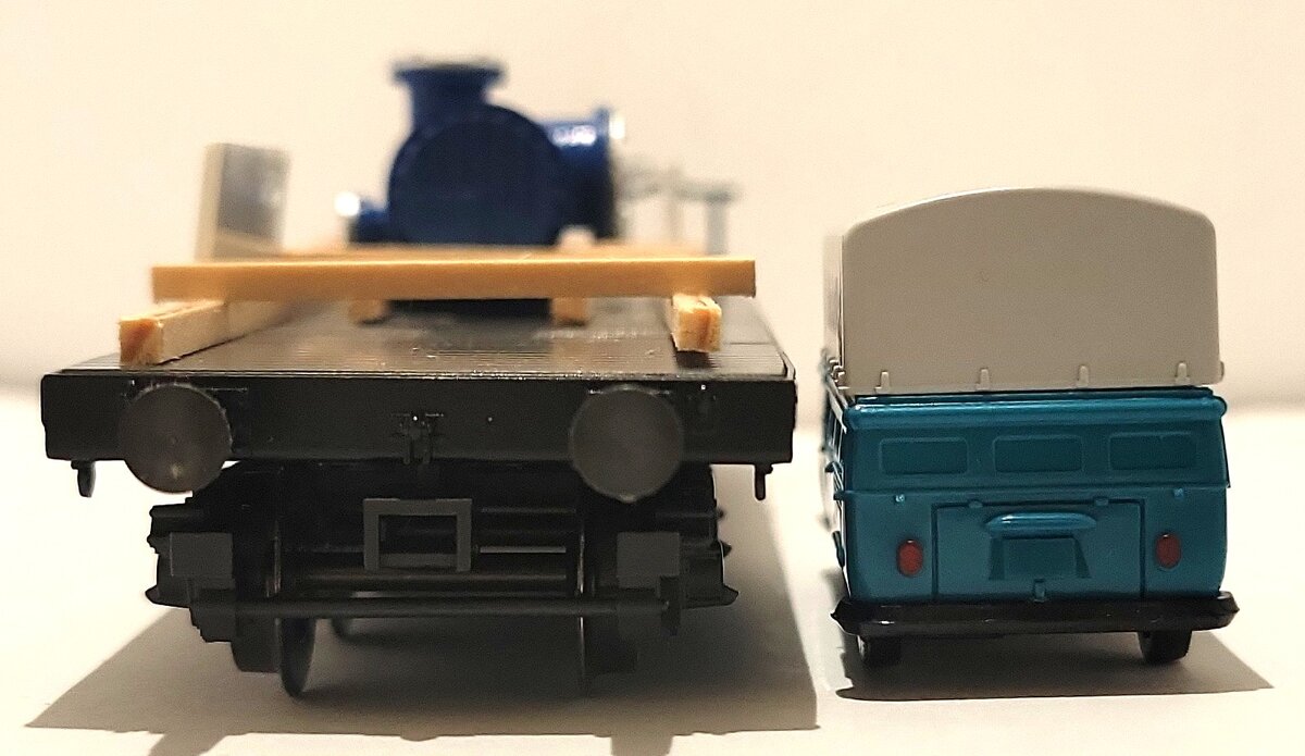 Trix 24716 HO Scale DB Museum Flatcar Set LN/Box