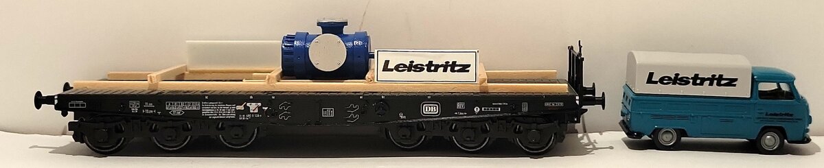 Trix 24716 HO Scale DB Museum Flatcar Set LN/Box