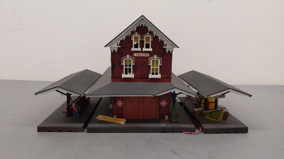 MTH 30-90094 O Dark Red Stone Passenger Station w/Dual Platforms-Custom