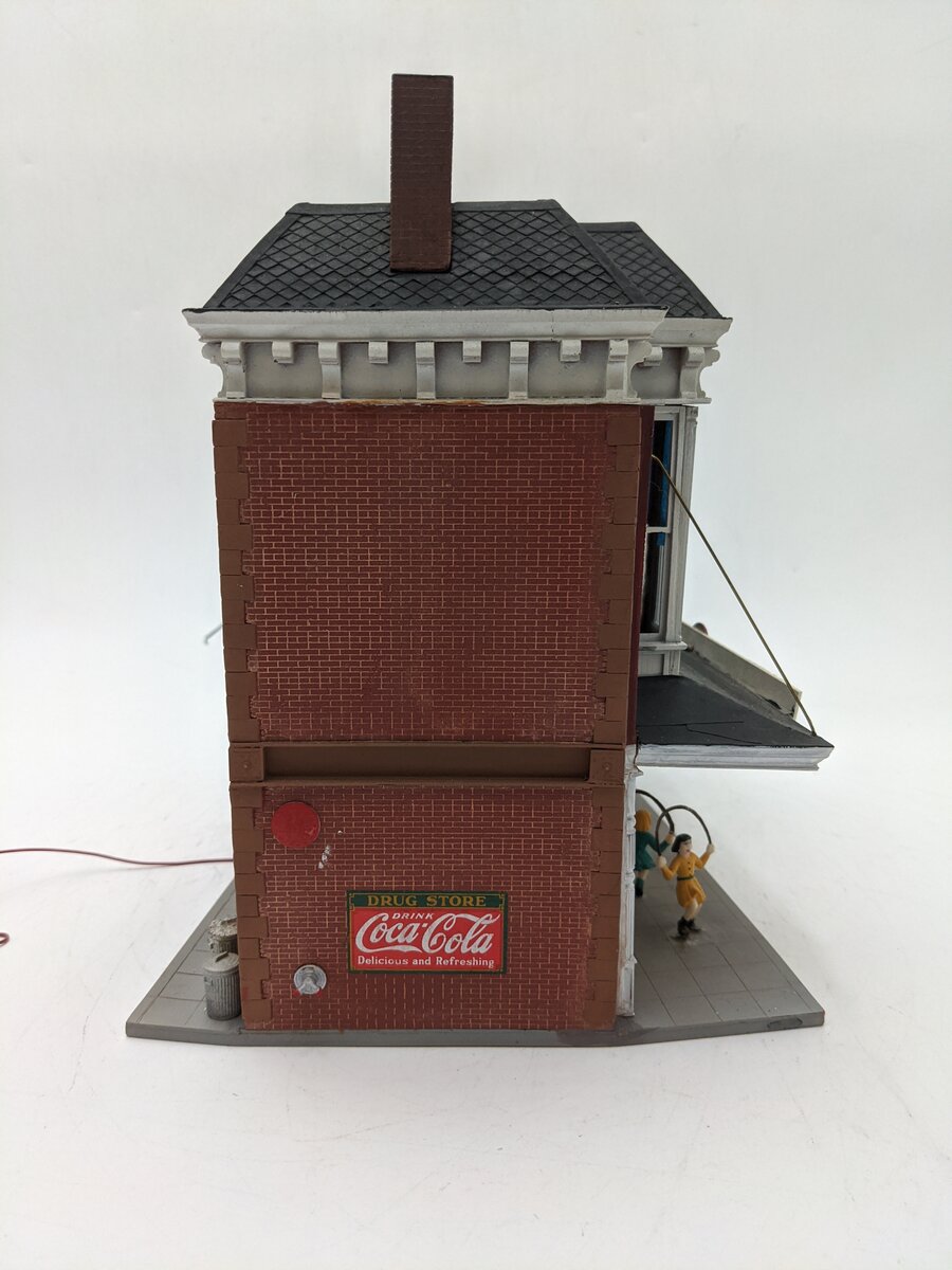 Berkshire Valley 808 O Scale Corner Drug Store Building Kit VG