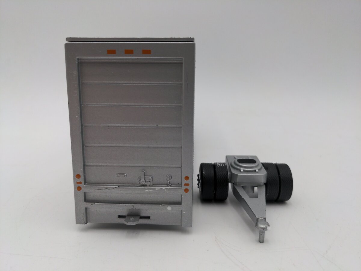 UPS 1:42 Scale DieCast Feeder Trailer With Trailer Hitch VG/Box