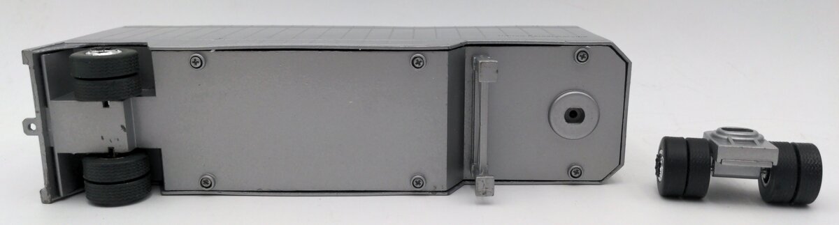 UPS 1:42 Scale DieCast Feeder Trailer With Trailer Hitch VG/Box