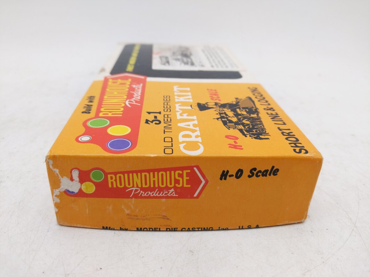 Roundhouse 1502 HO Scale Old Timer Flatcar Kit (3 in 1) EX/Box