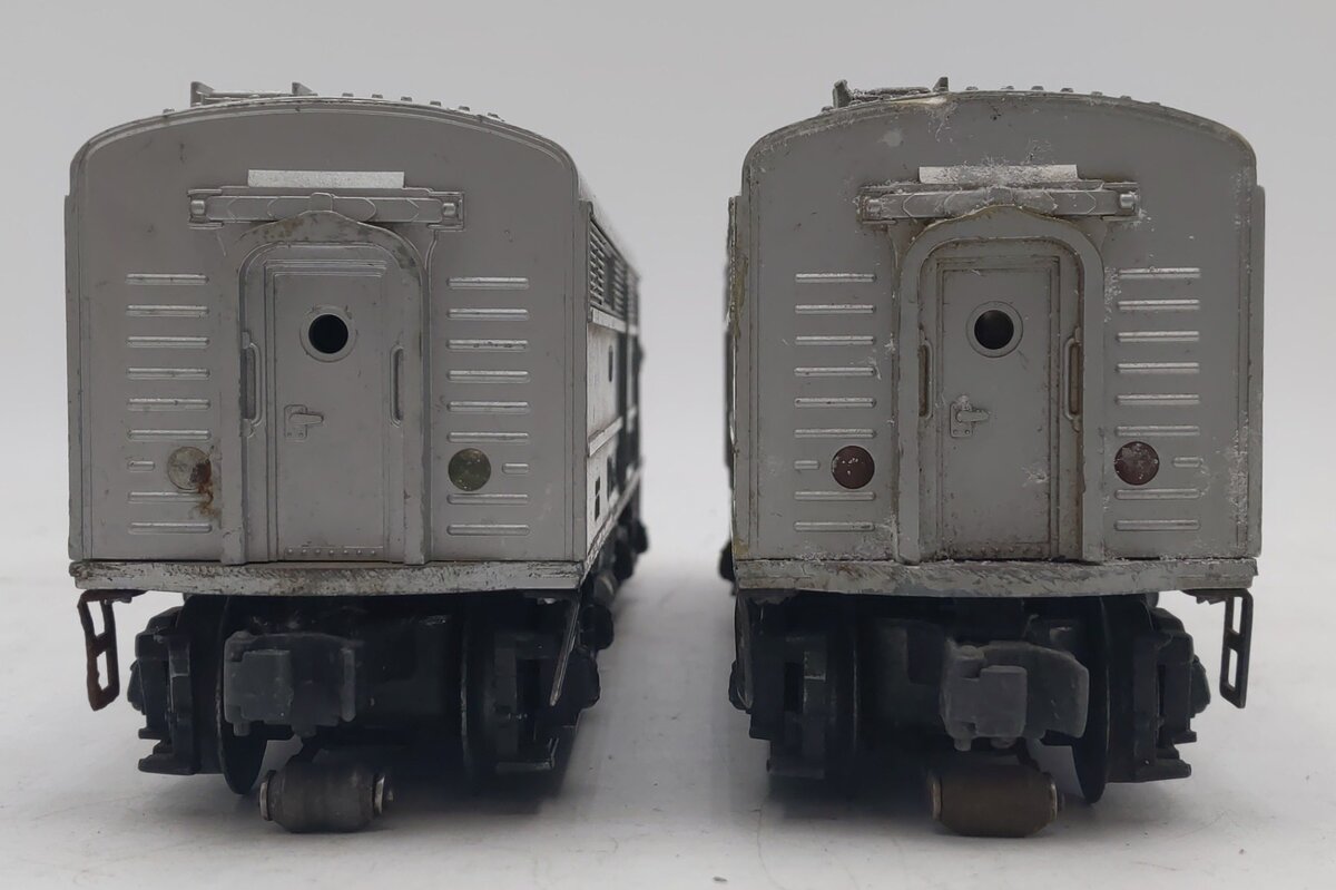 Lionel Vintage O Union Pacific Alco AA Diesel Locomotives: 2023, 2033 [2]