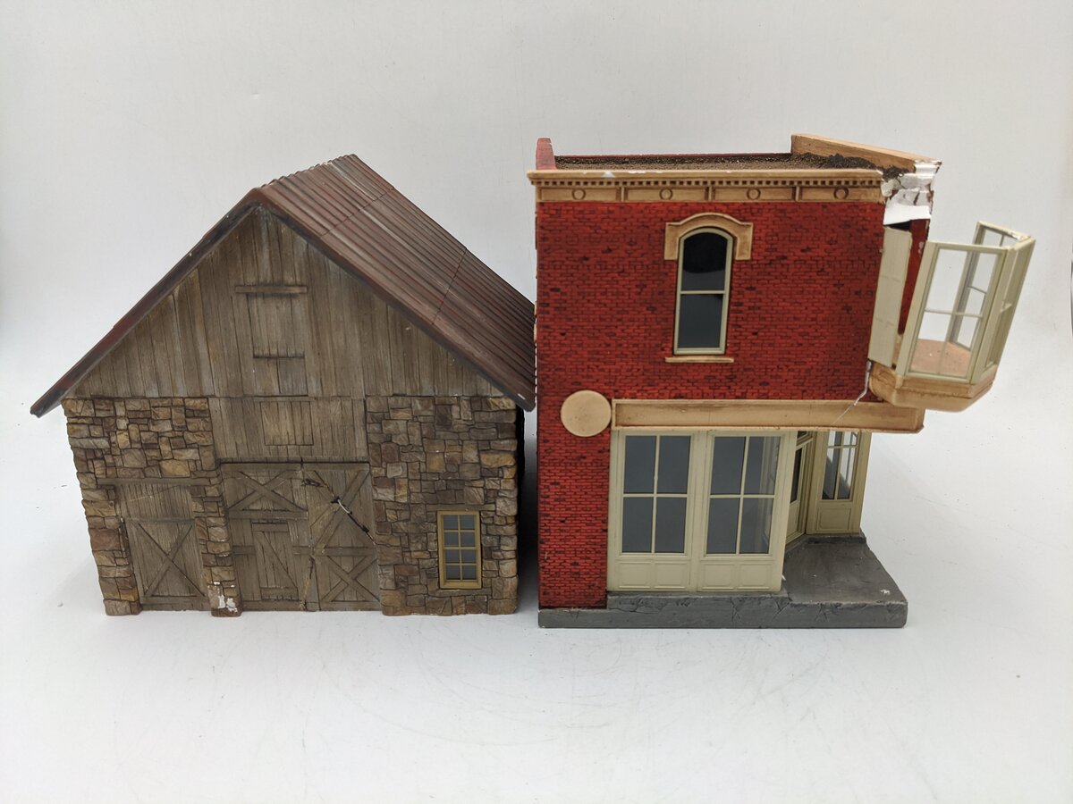 O Scale Assorted Buildings [2] VG