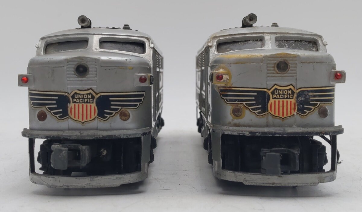 Lionel 2023 Vintage O Union Pacific Alco AA Diesel Locomotives - Silver & Gray
