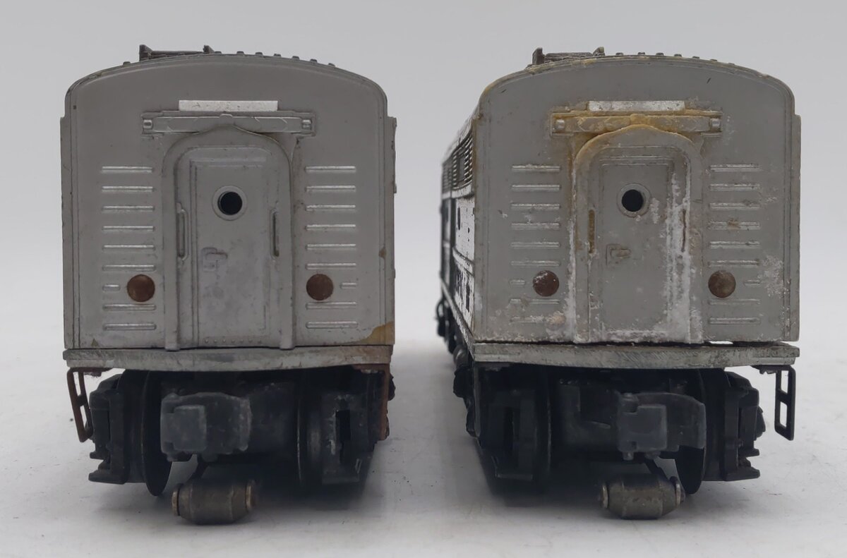 Lionel 2023 Vintage O Union Pacific Alco AA Diesel Locomotives - Silver & Gray