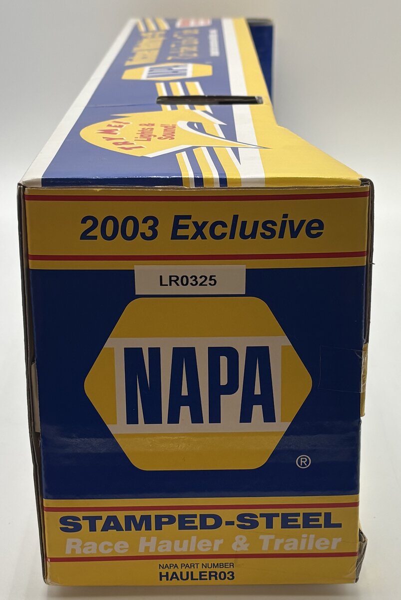 First Gear 79-0170 2003 NAPA Race Hauler & Trailer Michael Waltrip #15 LN/Box