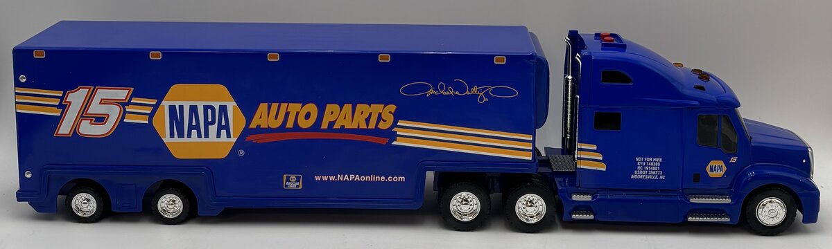 First Gear 79-0170 2003 NAPA Race Hauler & Trailer Michael Waltrip #15 LN/Box