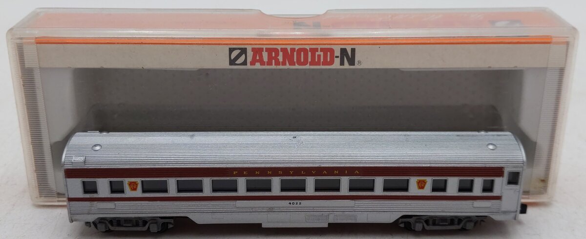Arnold 5204 N Scale Pennsylvania Railroad Coach Car Passenger #4022 EX/Box