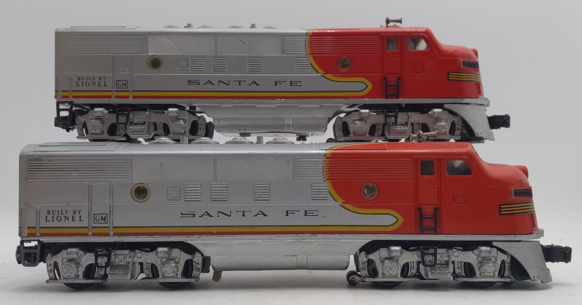 Lionel 2353 Vintage O Santa Fe F-3 AA Diesel Locomotive Set #2353 VG/Box