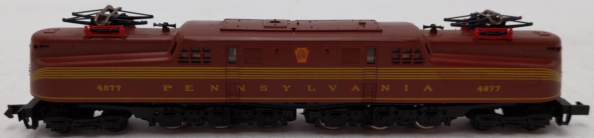 Arnold 5106 N Scale Pennsylvania Tuscan 5-Stripe Electric Locomotive #4877 EX/Box