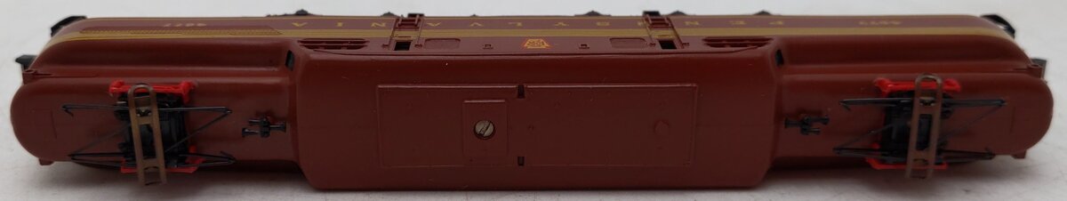 Arnold 5106 N Scale Pennsylvania Tuscan 5-Stripe Electric Locomotive #4877 EX/Box