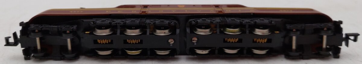 Arnold 5106 N Scale Pennsylvania Tuscan 5-Stripe Electric Locomotive #4877 EX/Box