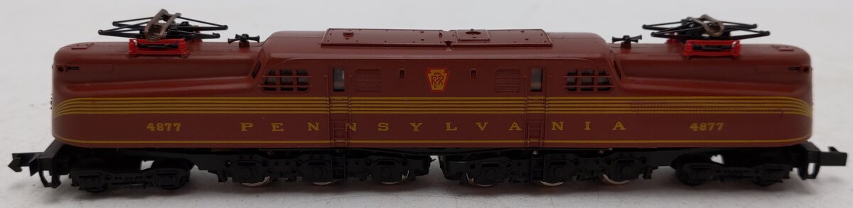 Arnold 5106 N Scale Pennsylvania Tuscan 5-Stripe Electric Locomotive #4877 EX/Box