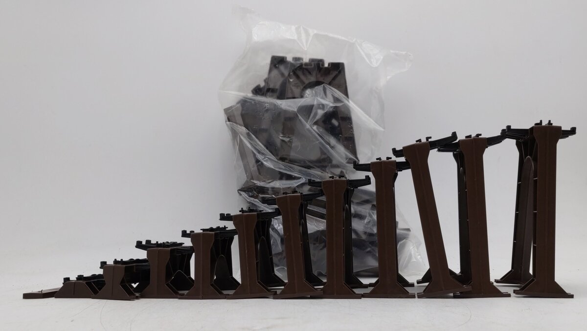 Lionel 6-2110 O27 Gauge Graduated Trestle Set EX/Box