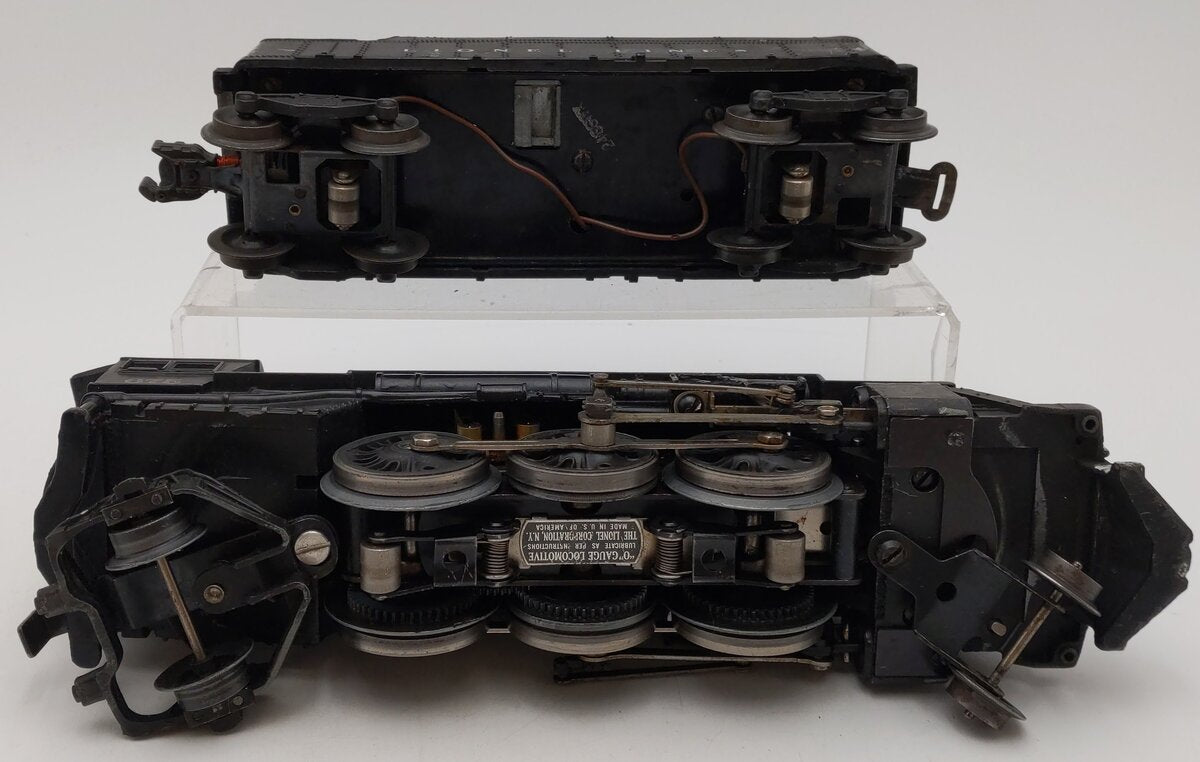Lionel 675 Vintage O 2-6-2 K-4 Pacific Diecast Steam Locomotive & 2466WX Tender